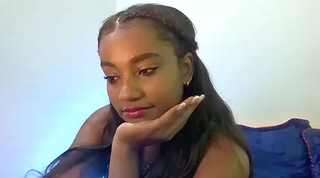 Snapshot of Behla_rouseh chatting on 02-17-25, 02:04 Behla rouseh online show from 02-17-25, 02:04