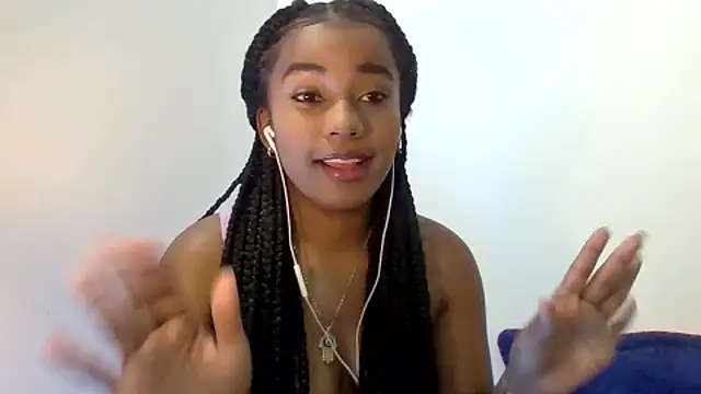 Snapshot of Behla_rouseh chatting on 02-28-25, 11:01 Behla rouseh online show from 02-28-25, 11:01