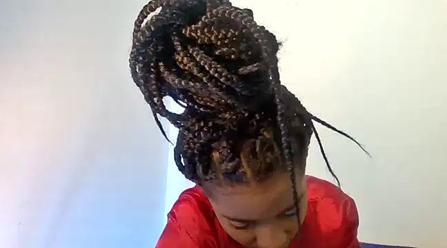 Snapshot of Behla_rouseh chatting on 03-08-25, 10:34 Behla rouseh online show from 03-08-25, 10:34