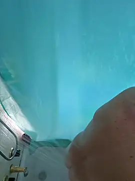 Snapshot of froggymclovin222 chatting on 03-22-26, 06:22 froggymclovin222 online show from 03-22-26, 06:22