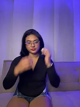 Snapshot of camianddanna chatting on 01-18-26, 12:58 camianddanna online show from 01-18-26, 12:58