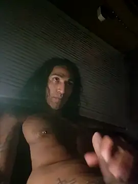 LargeDominoes online show from 03-26-26, 04:40