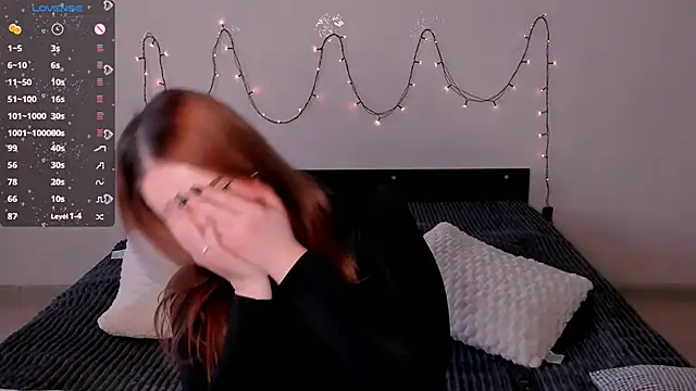 Snapshot of LittleKiitten chatting on 01-22-25, 01:42 LittleKiitten online show from 01-22-25, 01:42