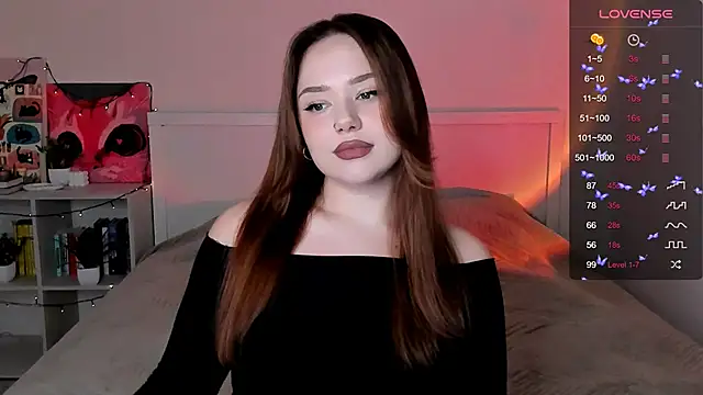 Snapshot of LittleKiitten chatting on 10-19-25, 01:45 LittleKiitten online show from 10-19-25, 01:45