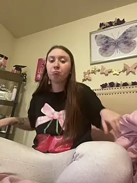 Snapshot of papsmirf__ chatting on 02-25-26, 07:34 papsmirf online show from 02-25-26, 07:34