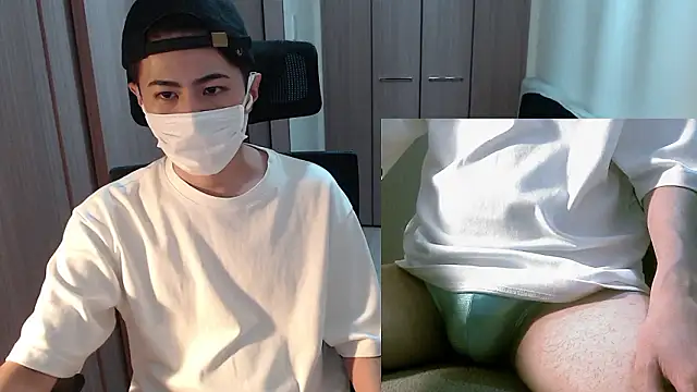 Snapshot of ryota_kkk chatting on 07-19-26, 01:15 ryota kkk online show from 07-19-26, 01:15