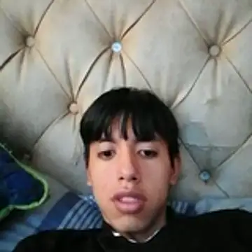 Snapshot of danuel23 chatting on 06-07-26, 05:27 danuel23 online show from 06-07-26, 05:27