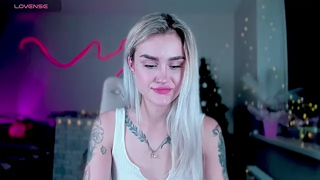  Ravenaa online show from 12-20-24, 01:43