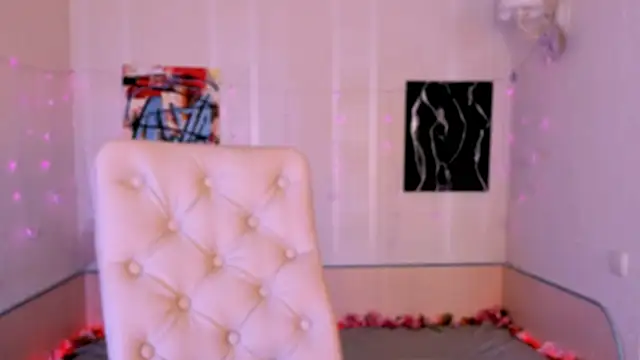  Ravenaa online show from 10-10-25, 10:25