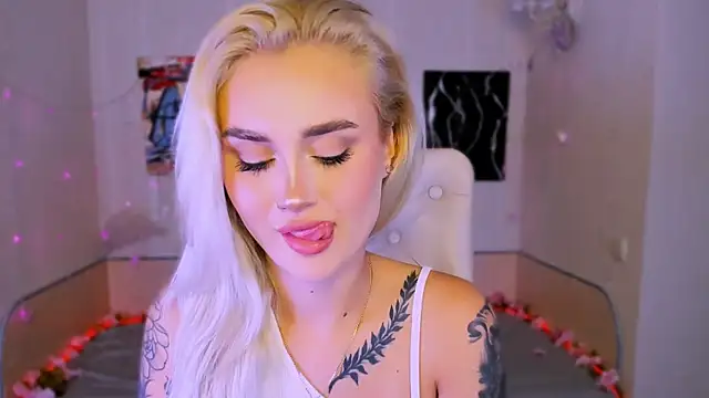  Ravenaa online show from 11-11-25, 11:21