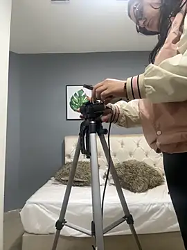 Soe Lara online show from 11-29-25, 10:51