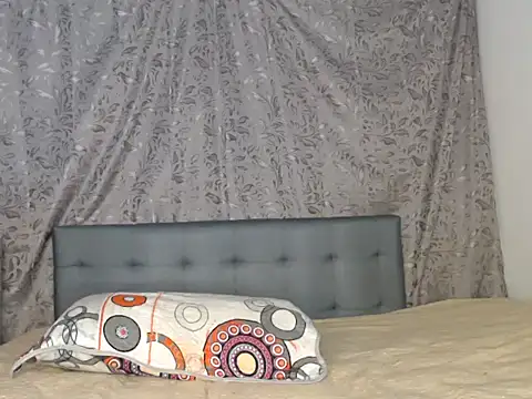 Snapshot of Soe_Lara chatting on 02-28-26, 01:45 Soe Lara online show from 02-28-26, 01:45