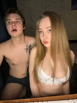 Snapshot of Family-Mm1 chatting on 02-08-25, 11:34 Family-Mm1 online show from 02-08-25, 11:34