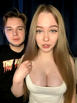 Snapshot of Family-Mm1 chatting on 01-08-26, 05:54 Family-Mm1 online show from 01-08-26, 05:54