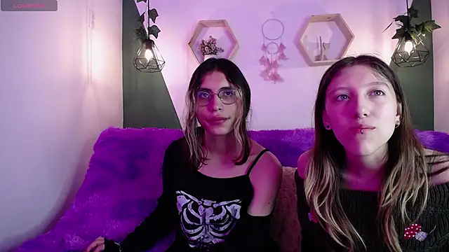 BRIAR AND BLAIR online show from 12-26-24, 01:32