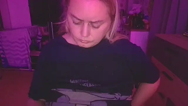 Snapshot of Meliss_Official9 chatting on 03-14-25, 08:49 Meliss Official9 online show from 03-14-25, 08:49