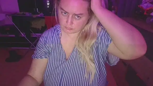 Snapshot of Meliss_Official9 chatting on 03-22-25, 06:36 Meliss Official9 online show from 03-22-25, 06:36