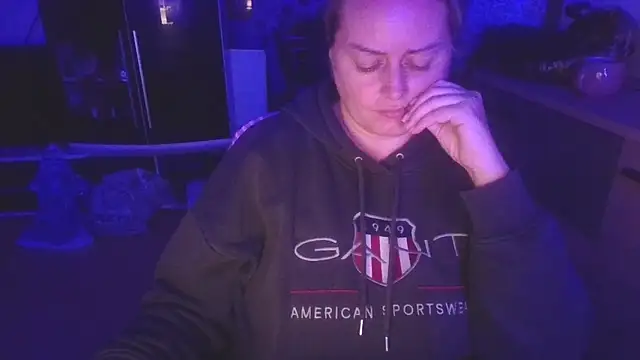 Snapshot of Meliss_Official9 chatting on 09-23-25, 08:12 Meliss Official9 online show from 09-23-25, 08:12