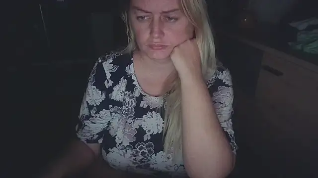 Snapshot of Meliss_Official9 chatting on 09-28-25, 07:41 Meliss Official9 online show from 09-28-25, 07:41