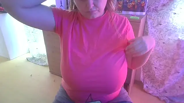 Snapshot of Meliss_Official9 chatting on 10-05-25, 08:56 Meliss Official9 online show from 10-05-25, 08:56