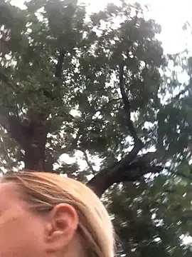 Snapshot of Meliss_Official9 chatting on 10-07-25, 05:37 Meliss Official9 online show from 10-07-25, 05:37