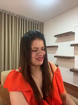 Snapshot of Alice_Biel chatting on 01-20-25, 10:37 Alice Biel online show from 01-20-25, 10:37