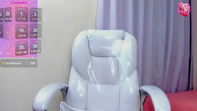 Hot beauty   online show from 01-25-25, 02:47