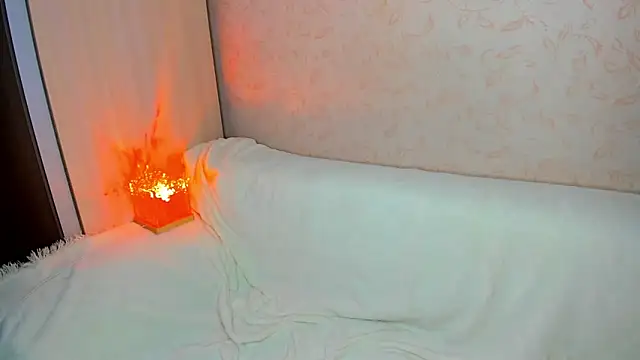 Snapshot of MelodyOfLovee chatting on 12-05-25, 03:04 MelodyOfLovee online show from 12-05-25, 03:04