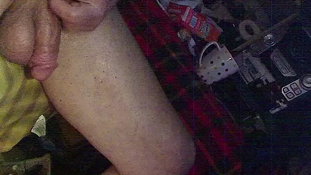 Snapshot of DREAMZ420 chatting on 03-11-26, 01:17 DREAMZ420 online show from 03-11-26, 01:17