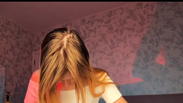 Evvie Summn1 online show from 12-02-25, 06:19