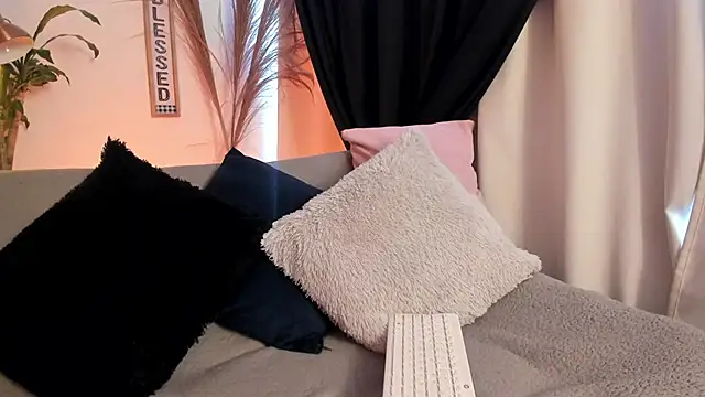 Serenity Day online show from 01-17-26, 03:06