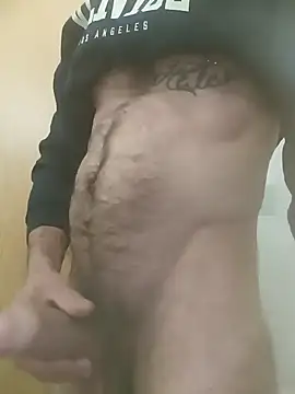 Snapshot of jonyfree1978 chatting on 12-12-24, 02:04 jonyfree1978 online show from 12-12-24, 02:04