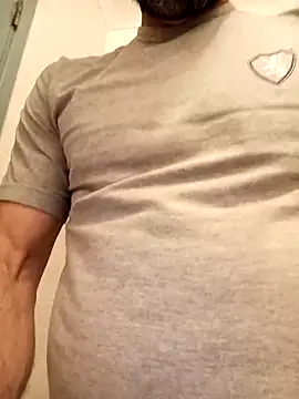 Snapshot of jonyfree1978 chatting on 11-18-25, 09:41 jonyfree1978 online show from 11-18-25, 09:41