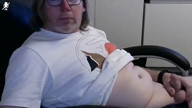 Snapshot of VSteph chatting on 05-30-26, 08:28 VSteph online show from 05-30-26, 08:28