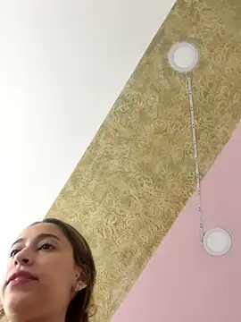 Snapshot of PandoraRider chatting on 10-28-25, 01:36 PandoraRider online show from 10-28-25, 01:36