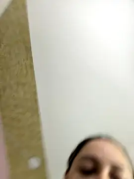 Snapshot of PandoraRider chatting on 10-29-25, 01:02 PandoraRider online show from 10-29-25, 01:02