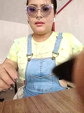 ambar 07 online show from 03-08-25, 03:13