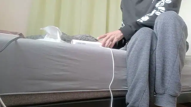 UKI06 online show from 11-25-25, 04:34