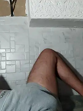 Snapshot of Mimoudik chatting on 10-20-25, 10:10 Mimoudik online show from 10-20-25, 10:10