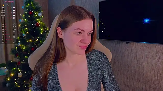 Lovella Lips online show from 12-15-24, 04:37