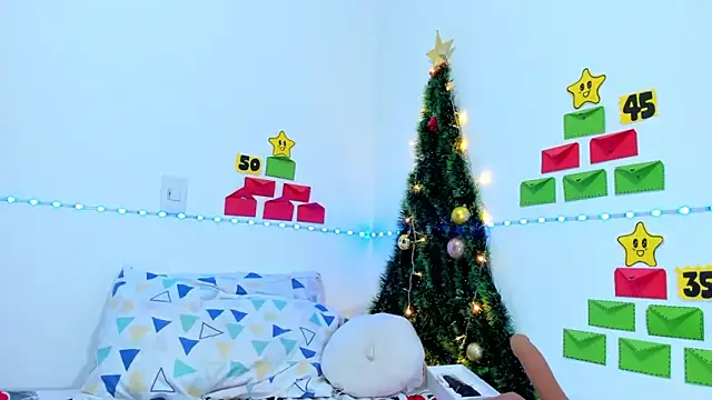 Snapshot of sexy_danthe chatting on 12-16-24, 04:49 sexy danthe online show from 12-16-24, 04:49