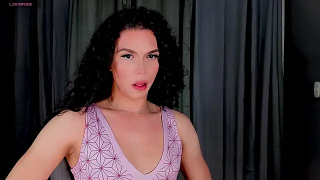 gatitavenecis online show from 12-19-24, 11:03