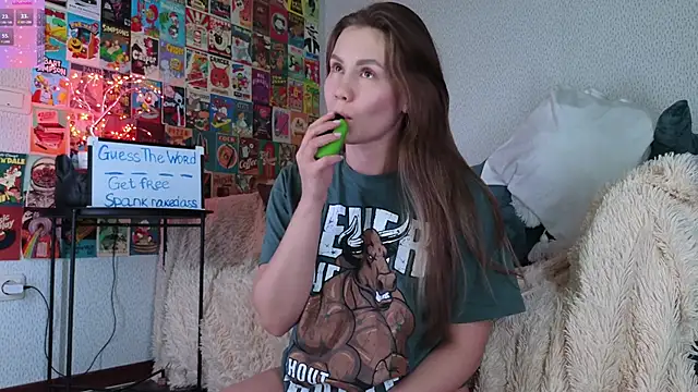 LittleLeen online show from 09-11-25, 03:23