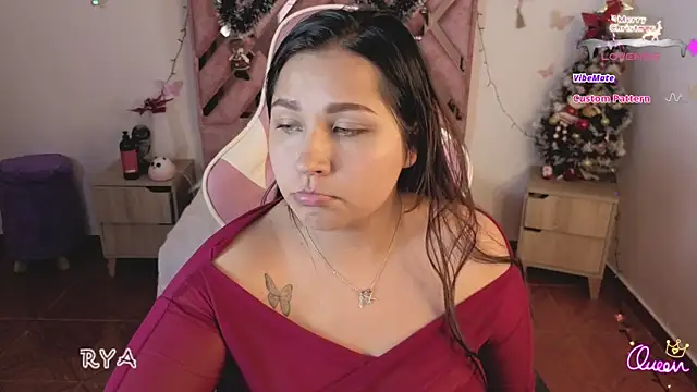 Snapshot of Diosa-afrodita chatting on 12-23-25, 04:43 Diosa-afrodita online show from 12-23-25, 04:43