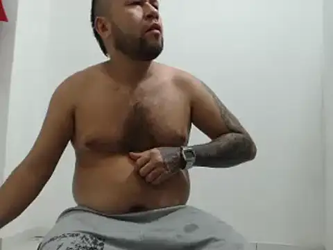 Snapshot of very2_sexy chatting on 12-10-24, 08:40 very2 sexy online show from 12-10-24, 08:40