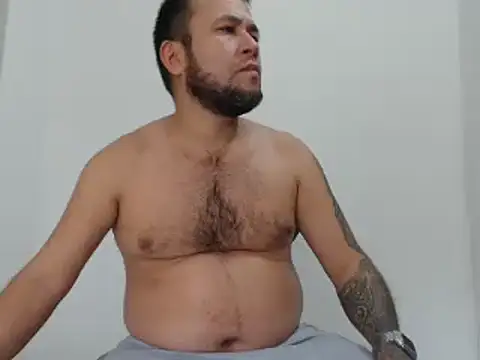 Snapshot of very2_sexy chatting on 02-15-25, 04:12 very2 sexy online show from 02-15-25, 04:12