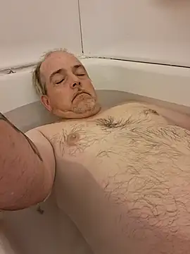 Snapshot of marc1812 chatting on 10-07-25, 02:20 marc1812 online show from 10-07-25, 02:20