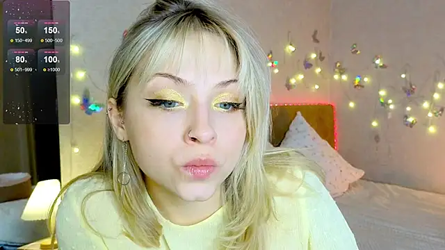 Snapshot of lavenderluxe chatting on 01-26-25, 11:28 lavenderluxe online show from 01-26-25, 11:28