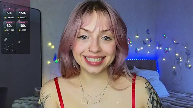 Snapshot of lavenderluxe chatting on 02-01-25, 12:26 lavenderluxe online show from 02-01-25, 12:26