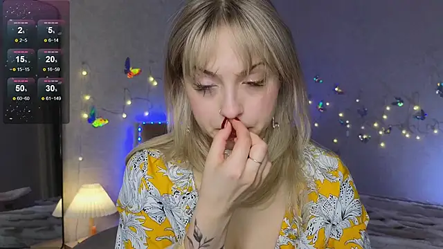 Snapshot of lavenderluxe chatting on 02-12-25, 11:29 lavenderluxe online show from 02-12-25, 11:29